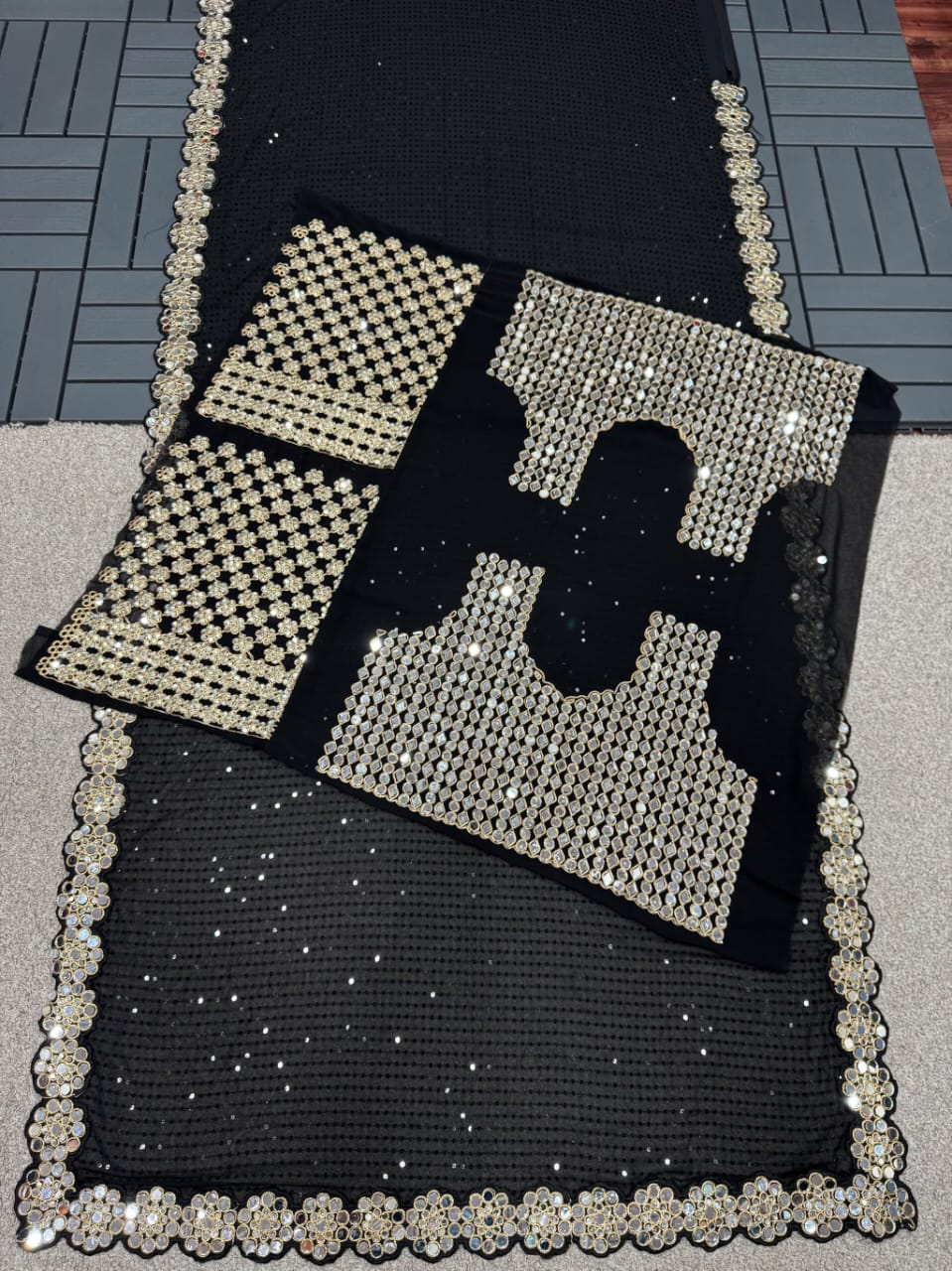 Black Real Mirror Work Viral Saree